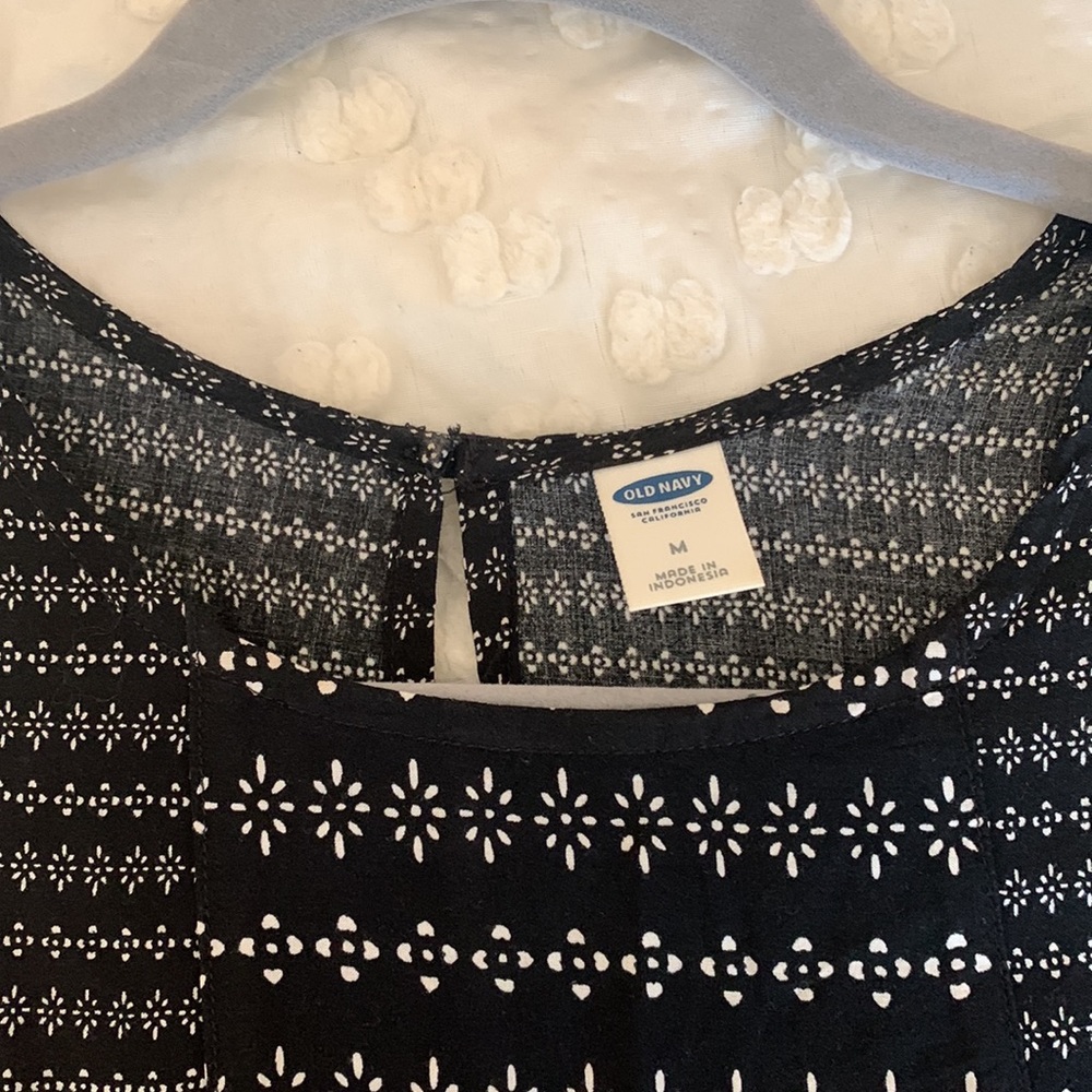 womens black patterned tank top - Picture 3 of 5